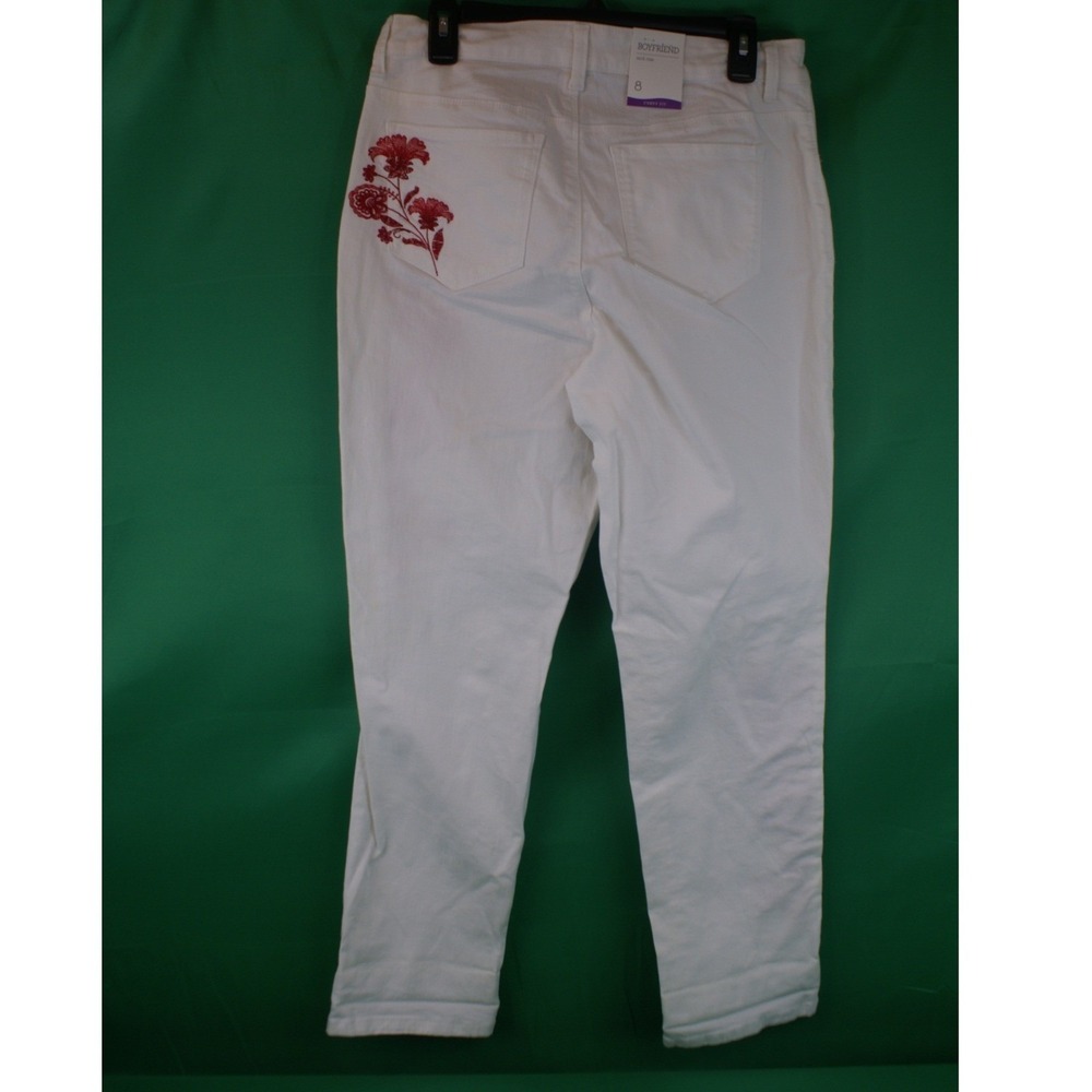 Style & Co Curvy Boyfriend Jeans White Red Floral Embroidery Mid Rise Size 8 NEW - Picture 3 of 16